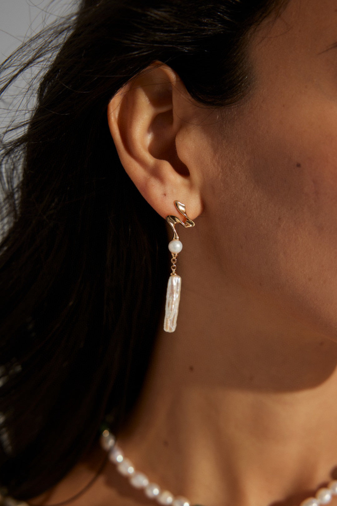 Natural Baroque PearlEarrings